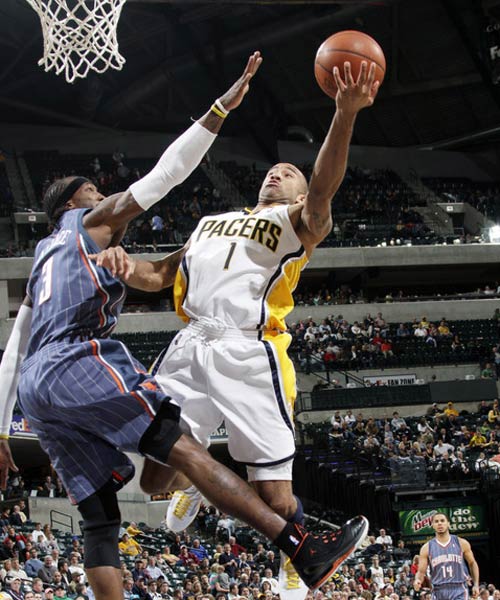 他在三分线 他在三分线